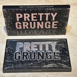 HUDA BEAUTY Pretty Grunge Palette NIB